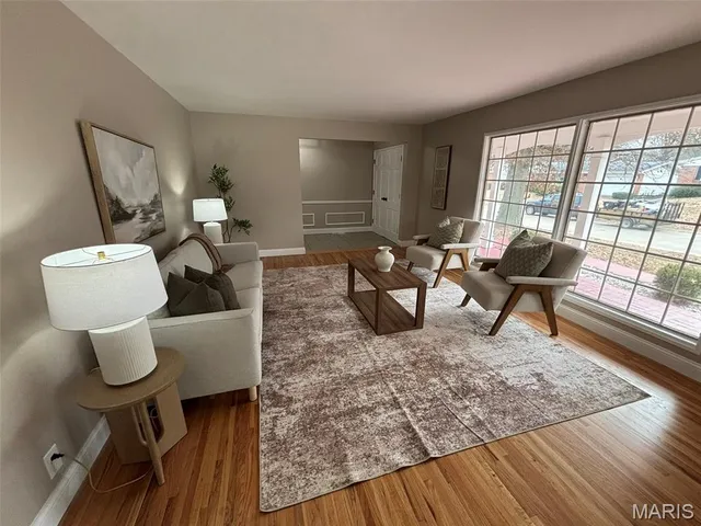 $300,000 | 3835 Greengrass Drive, Florissant, MO 63033