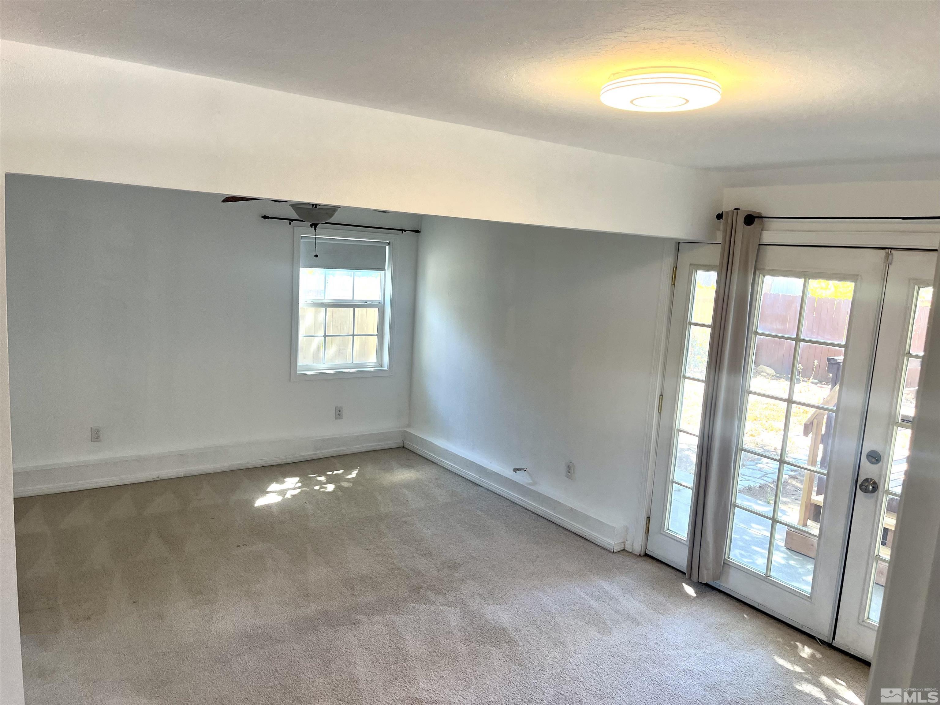 860 East Taylor Street Reno, NV 89502 - Photo 16 of 24 a view of an empty room with a window