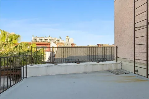 $285,000 | 760 Magazine Street, Unit 214, New Orleans, LA 70130