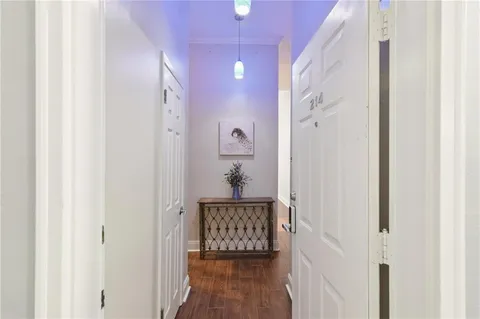 $285,000 | 760 Magazine Street, Unit 214, New Orleans, LA 70130