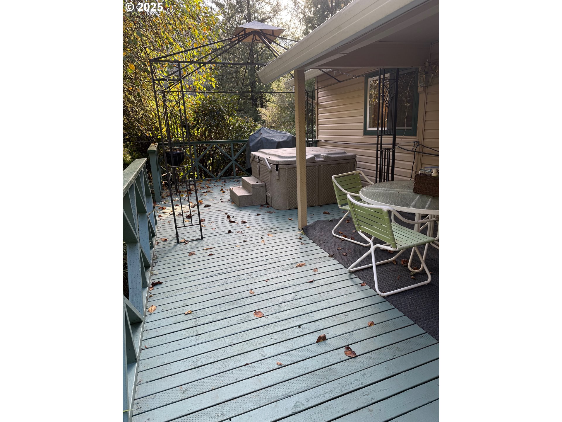 87511 Tiernan Road Mapleton, OR 97453 - Photo 21 of 23 a view of a terrace with chairs