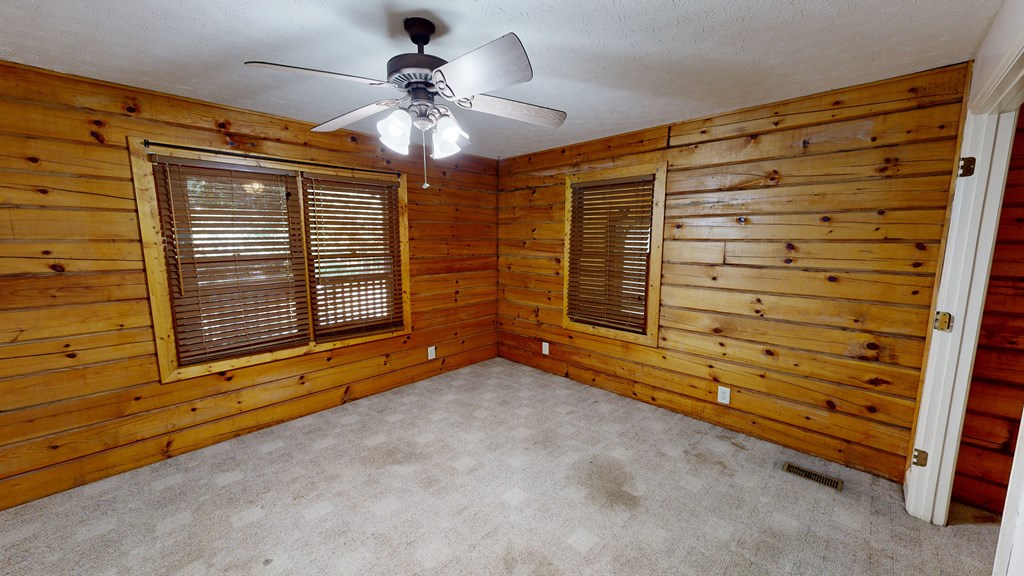 231 Mountain Shadows Road Hamilton, GA 31811 - Photo 20 of 53 First floor guest bedroom