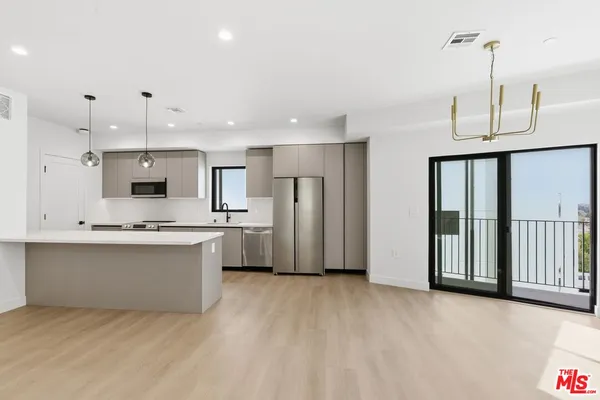 $5,695 | 3851 Don Tomaso Drive, Los Angeles, CA 90008