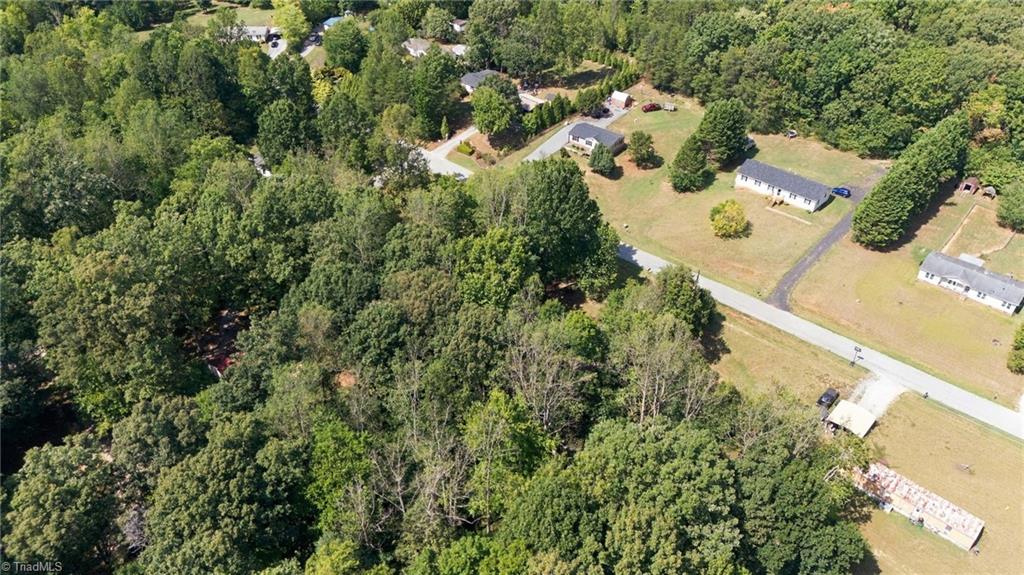 7705 Thomas Road Stokesdale, NC 27357 - Photo 6 of 43 Gallery Image 6