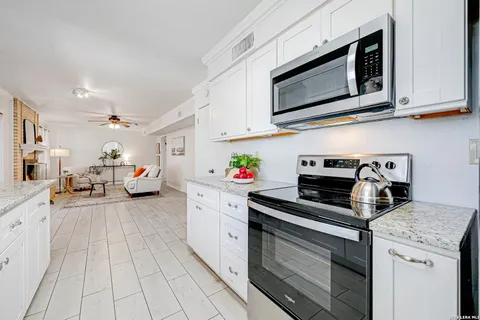 $329,999 | 5801 Windvale Drive, Windcrest, TX 78239