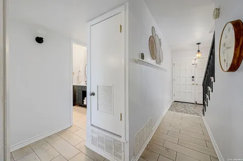 $329,999 | 5801 Windvale Drive, Windcrest, TX 78239