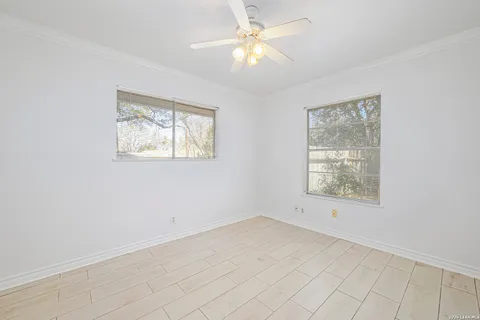 $329,999 | 5801 Windvale Drive, Windcrest, TX 78239