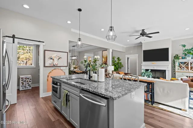 $850,000 | 6 Hobkirk Court, Pinehurst, NC 28374