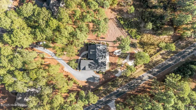 $850,000 | 6 Hobkirk Court, Pinehurst, NC 28374