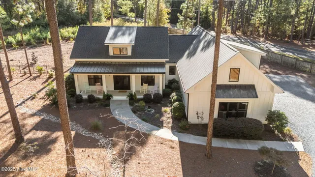 $850,000 | 6 Hobkirk Court, Pinehurst, NC 28374