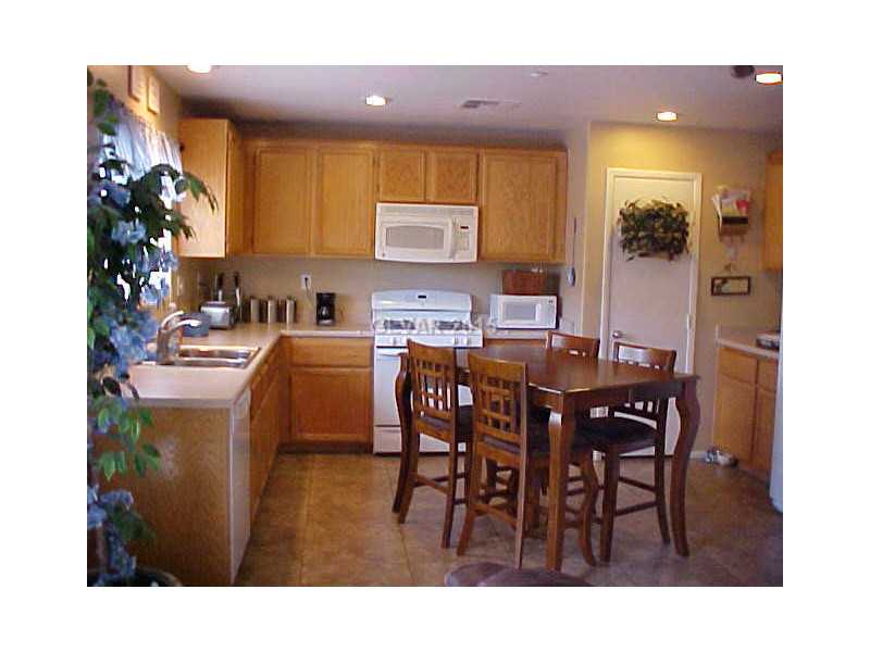 1156 Paradise Home Road Henderson, NV 89002 - Photo 15 of 31 Property Photo. KITCHEN WITH ROOM FOR A DINING TABLE TOO.