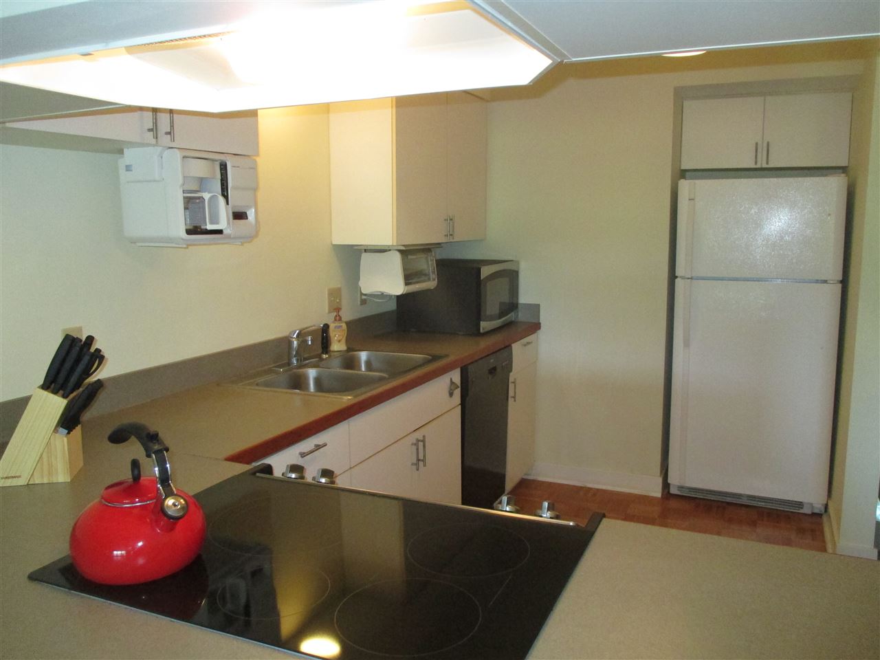 92 Noon Peak Road, Unit D1 Waterville Valley, NH 03215 - Photo 14 of 27 Gallery Image 14