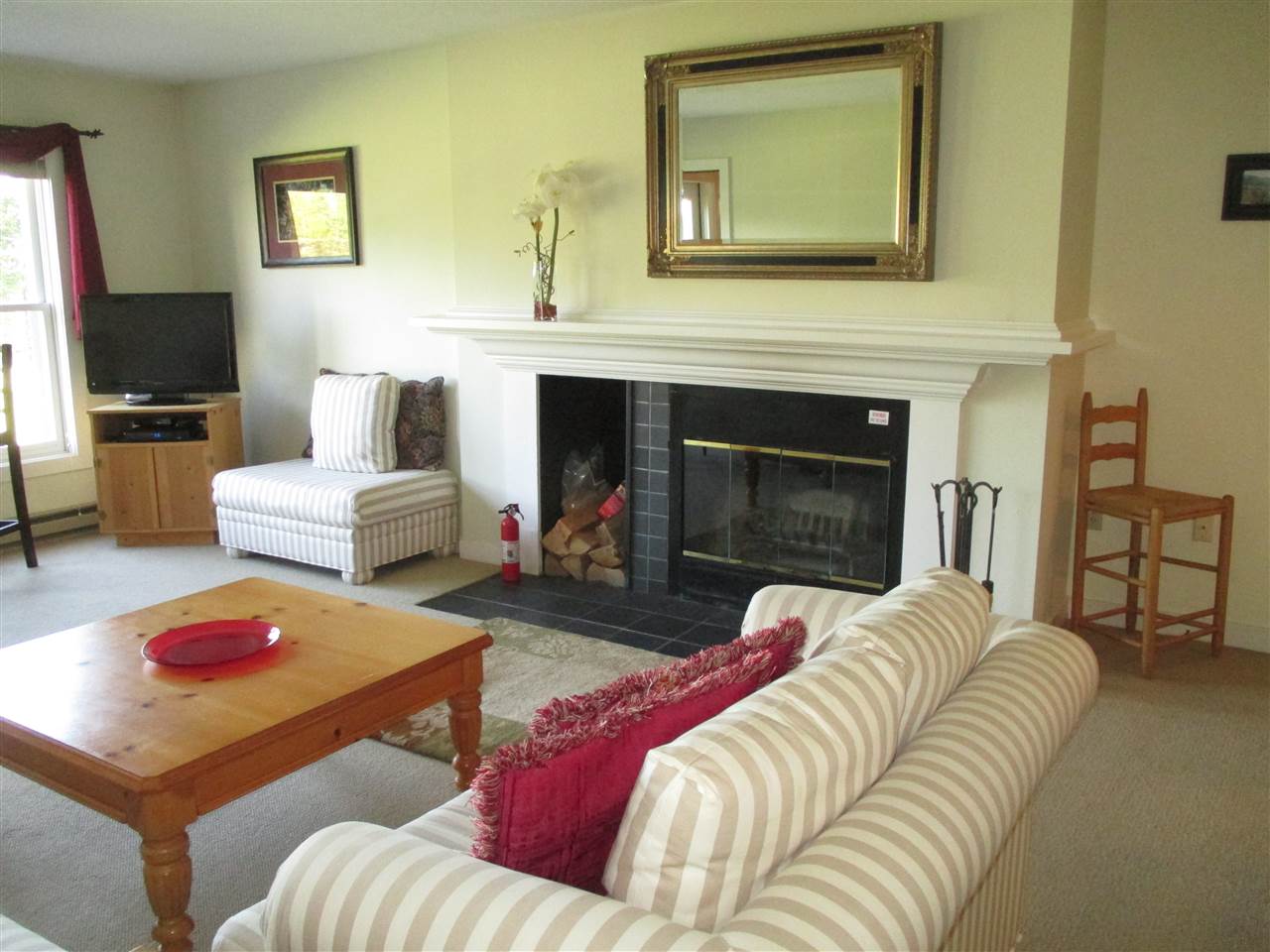 92 Noon Peak Road, Unit D1 Waterville Valley, NH 03215 - Photo 3 of 27 Gallery Image 3