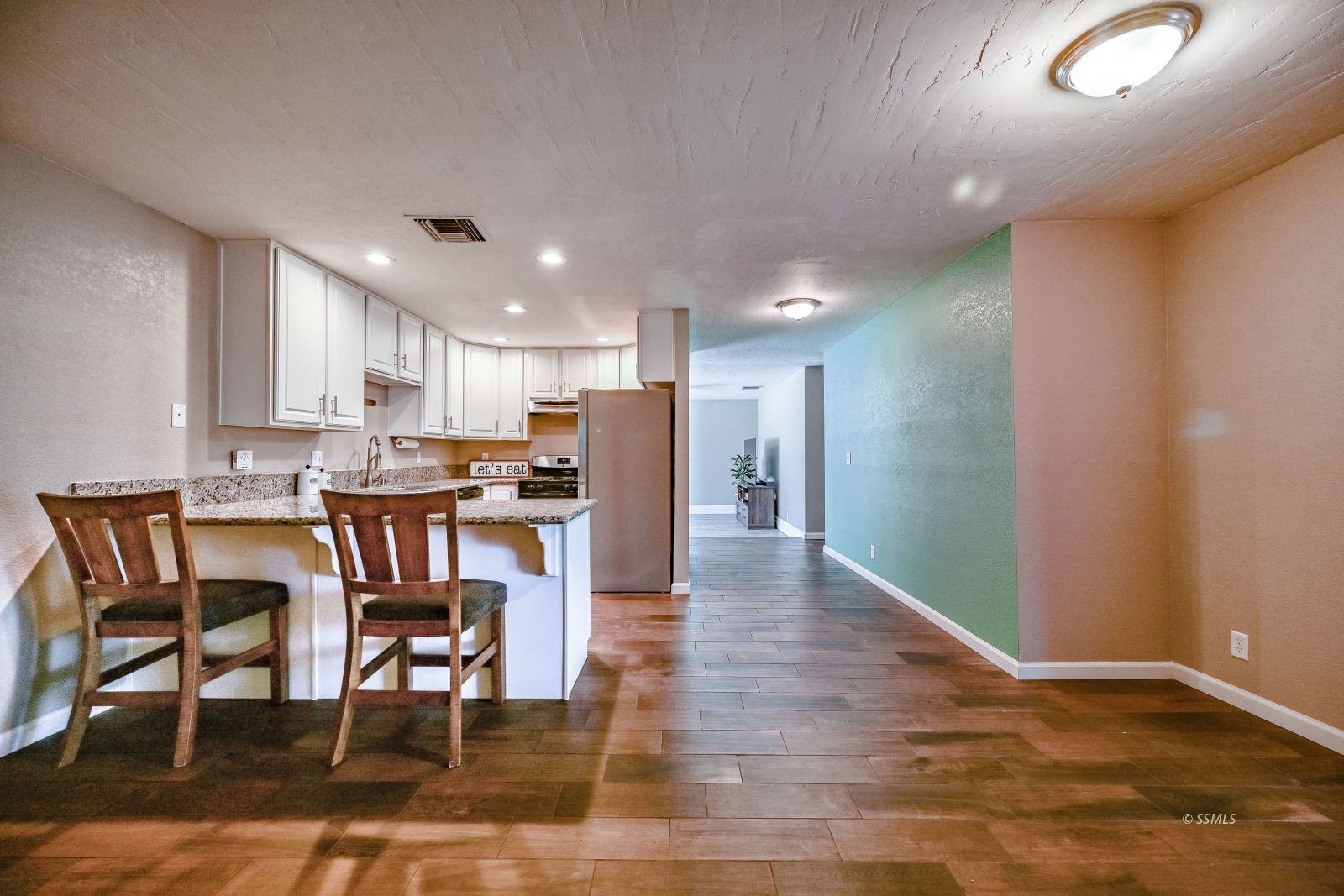 229 South Broadway Street Ridgecrest, CA 93555 - Photo 16 of 40