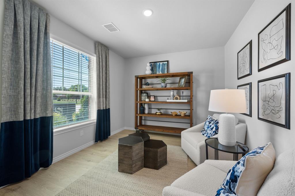 1808 Apache Circle Cleburne, TX 76033 - Photo 4 of 30