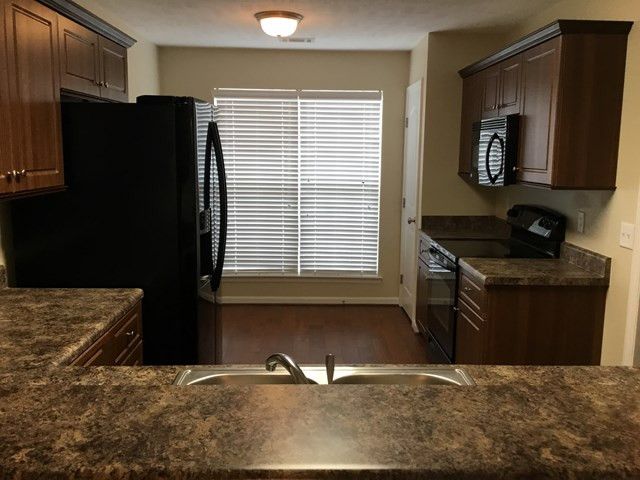 450 Strutter Trail Aiken, SC 29801 - Photo 5 of 17 Kitchen