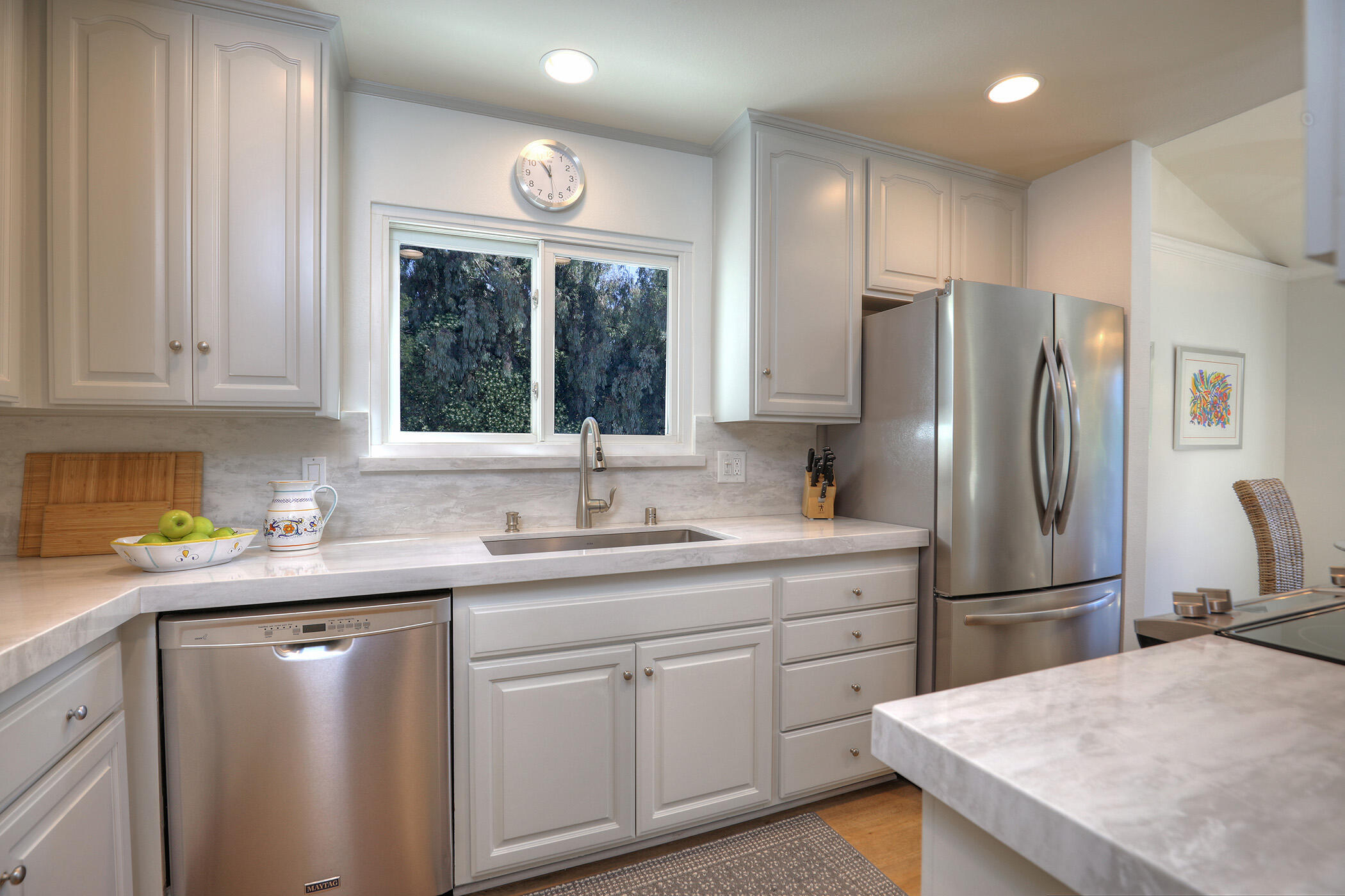 1044 Fairway Road Santa Barbara, CA 93108 - Photo 10 of 28 Kitchen