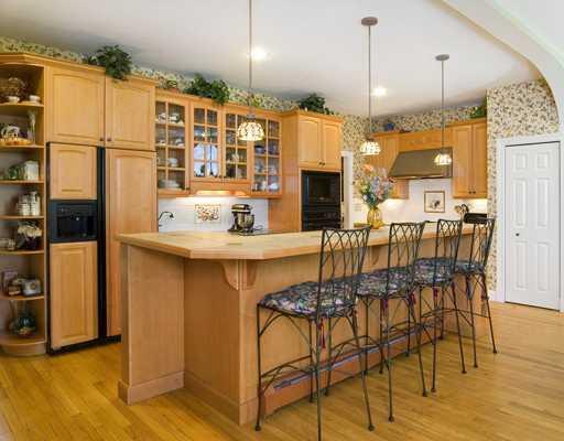12 Rivers Edge Drive Kennebunk, ME 04043 - Photo 4 of 23 Kitchen.
