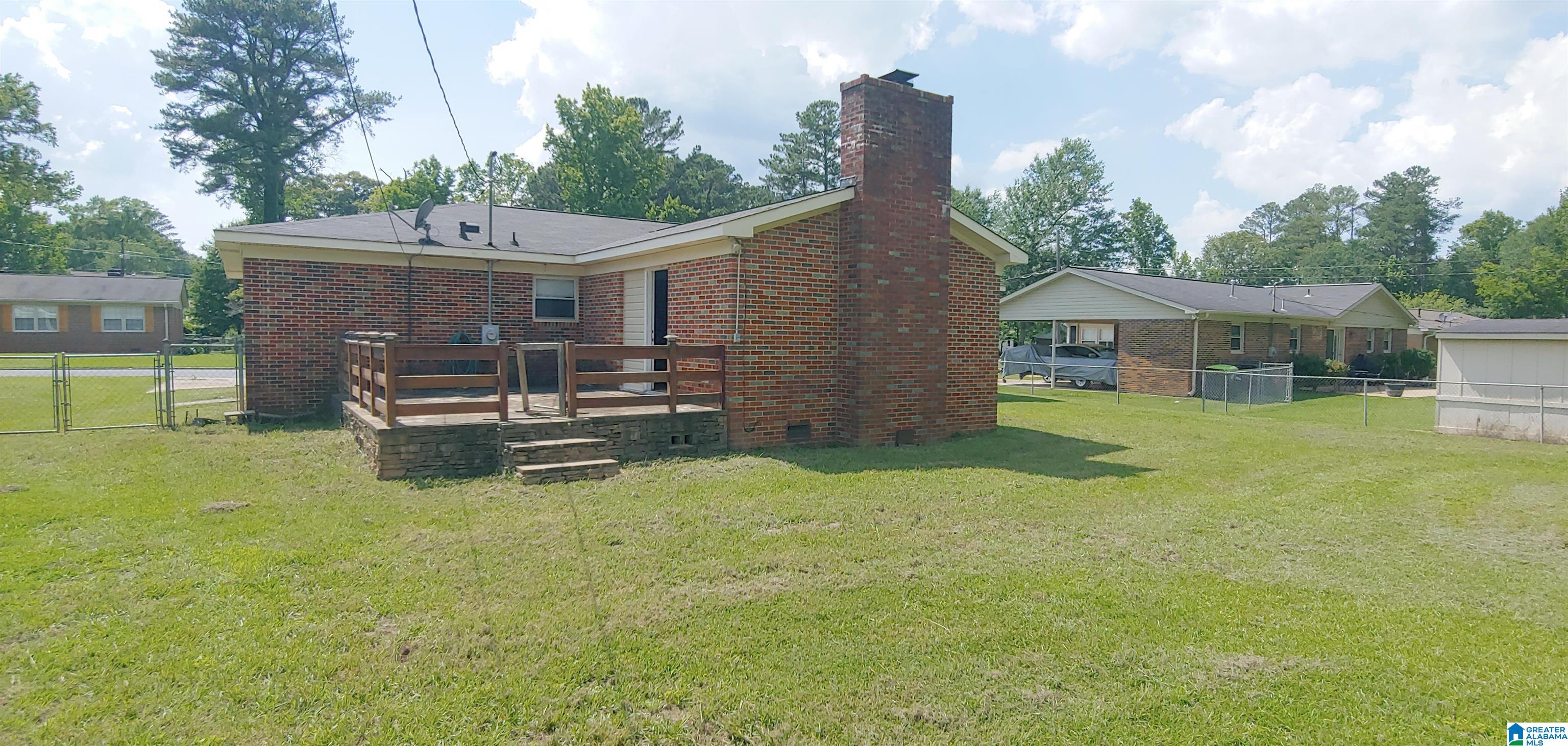 910 Clement Drive Sylacauga, AL 35151 - Photo 2 of 8
