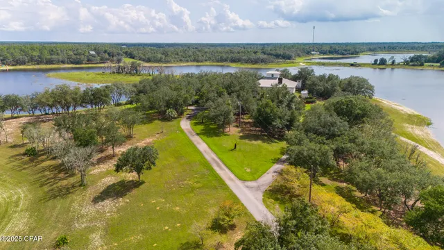$2,000,000 | 15702 Highway 77, Southport, FL 32409