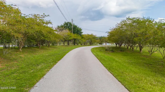$2,000,000 | 15702 Highway 77, Southport, FL 32409