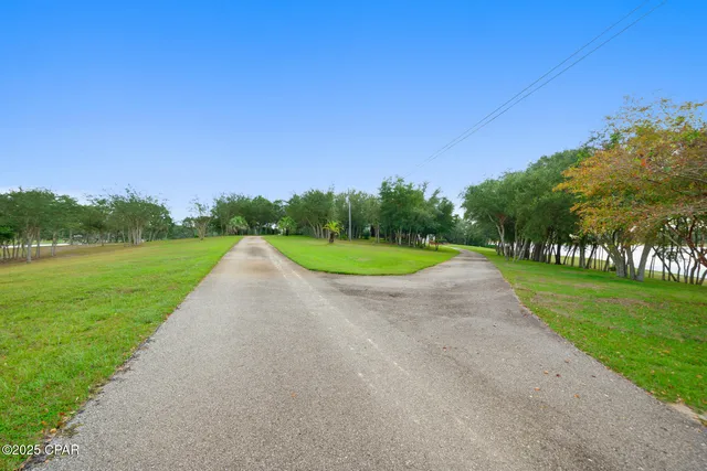 $2,000,000 | 15702 Highway 77, Southport, FL 32409