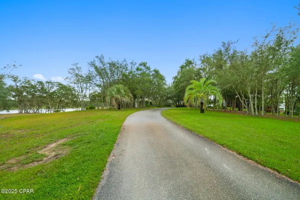 $1,800,000 | 15702 Highway 77, Southport, FL 32409
