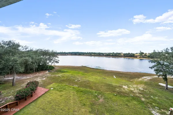 $1,800,000 | 15702 Highway 77, Southport, FL 32409