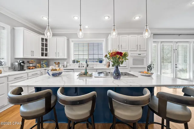 $2,000,000 | 15702 Highway 77, Southport, FL 32409