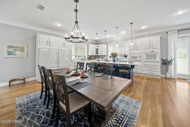 $2,000,000 | 15702 Highway 77, Southport, FL 32409