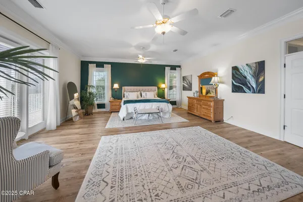 $1,800,000 | 15702 Highway 77, Southport, FL 32409