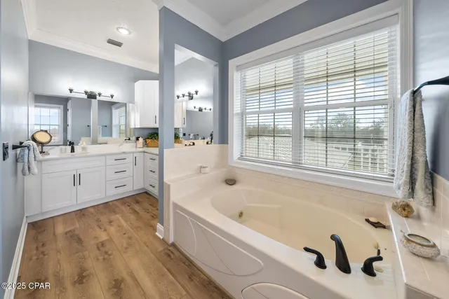 $2,000,000 | 15702 Highway 77, Southport, FL 32409