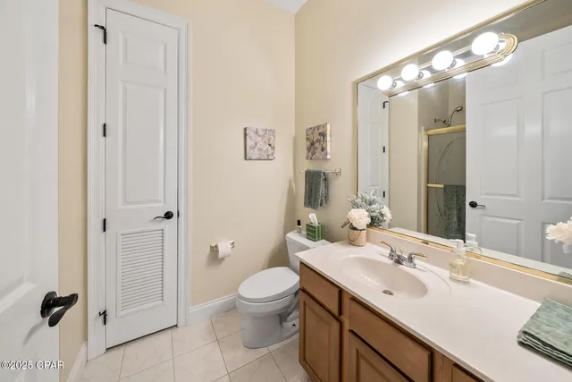 $2,000,000 | 15702 Highway 77, Southport, FL 32409