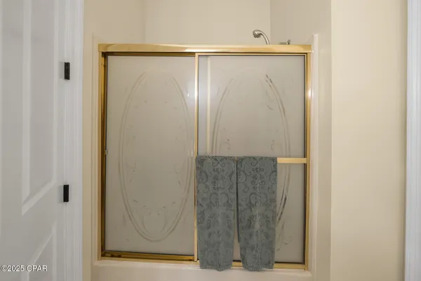 $1,800,000 | 15702 Highway 77, Southport, FL 32409