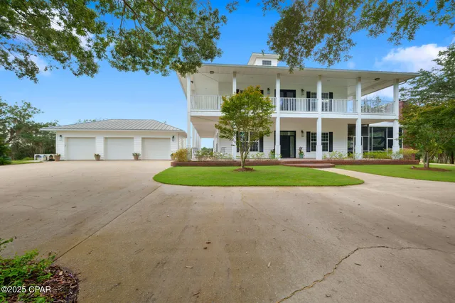 $2,000,000 | 15702 Highway 77, Southport, FL 32409