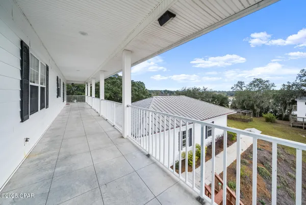 $1,800,000 | 15702 Highway 77, Southport, FL 32409