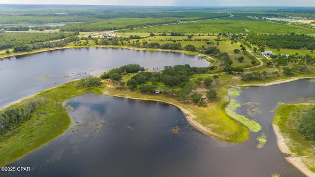 $2,000,000 | 15702 Highway 77, Southport, FL 32409