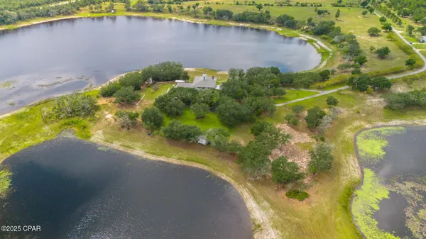 $1,800,000 | 15702 Highway 77, Southport, FL 32409