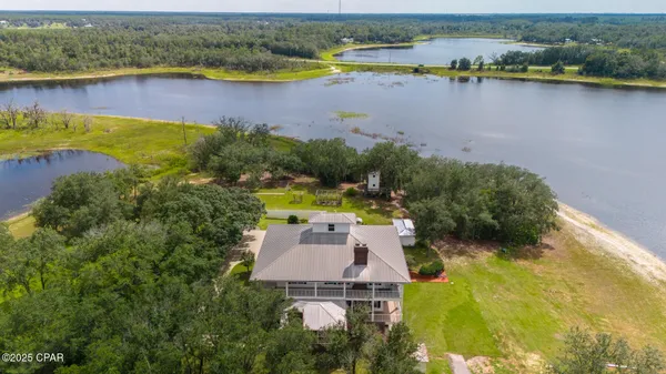 $1,800,000 | 15702 Highway 77, Southport, FL 32409
