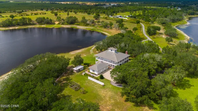 $2,000,000 | 15702 Highway 77, Southport, FL 32409