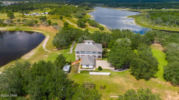 $1,800,000 | 15702 Highway 77, Southport, FL 32409