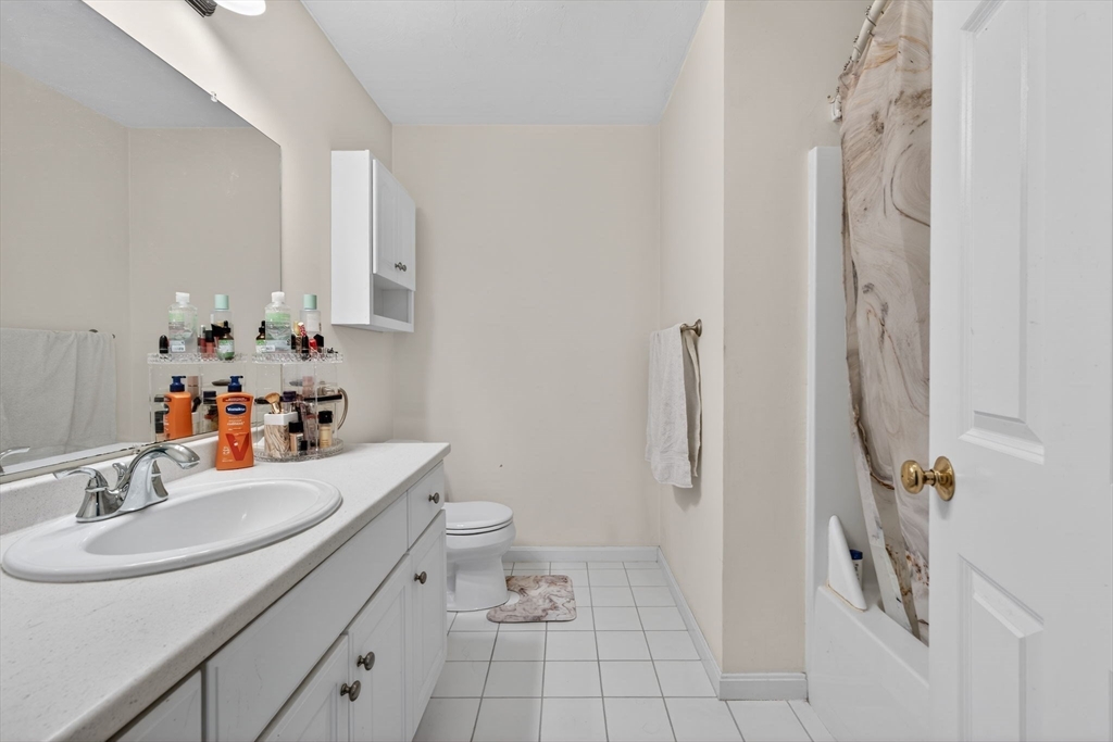 1 Knowlton Circle, Unit 1 Upton, MA 01568 - Photo 19 of 26