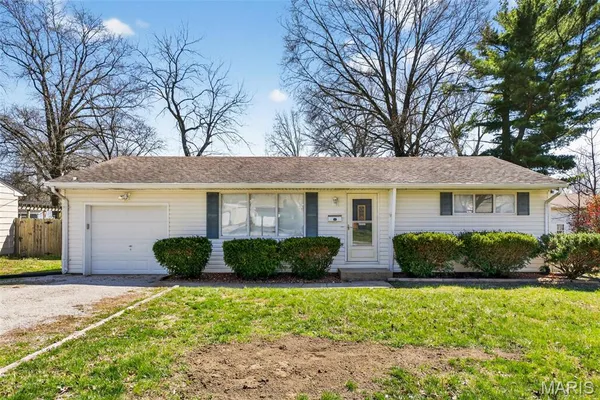 $119,500 | 2104 East C Street, Belleville, IL 62221