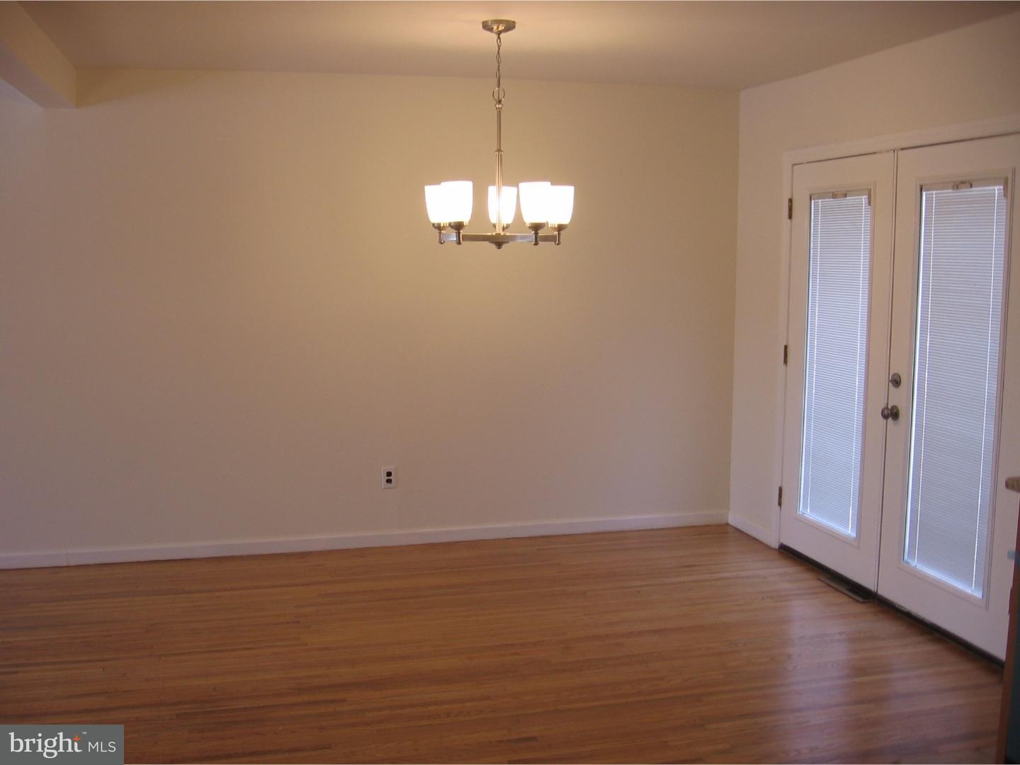 23 Briarcliff Road Atco, NJ 08004 - Photo 8 of 25 Dining Room