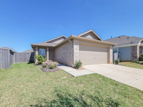 $1,800 | 314 Hbr Bnd Court, Willis, TX 77378