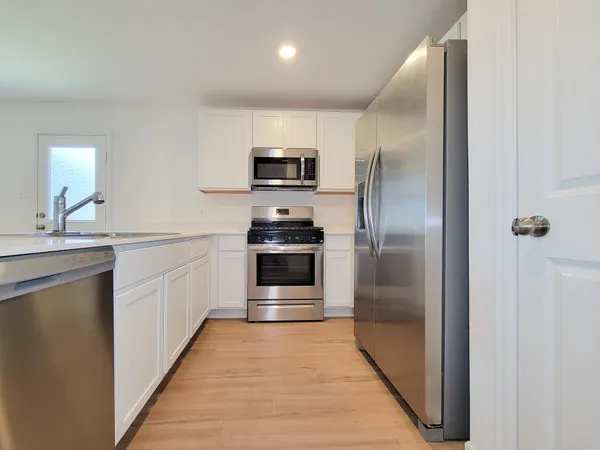 $1,800 | 314 Hbr Bnd Court, Willis, TX 77378