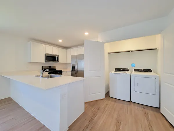 $1,800 | 314 Hbr Bnd Court, Willis, TX 77378