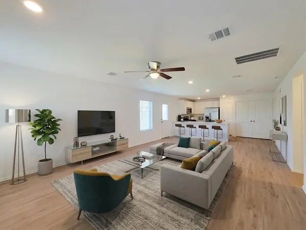 $1,800 | 314 Hbr Bnd Court, Willis, TX 77378