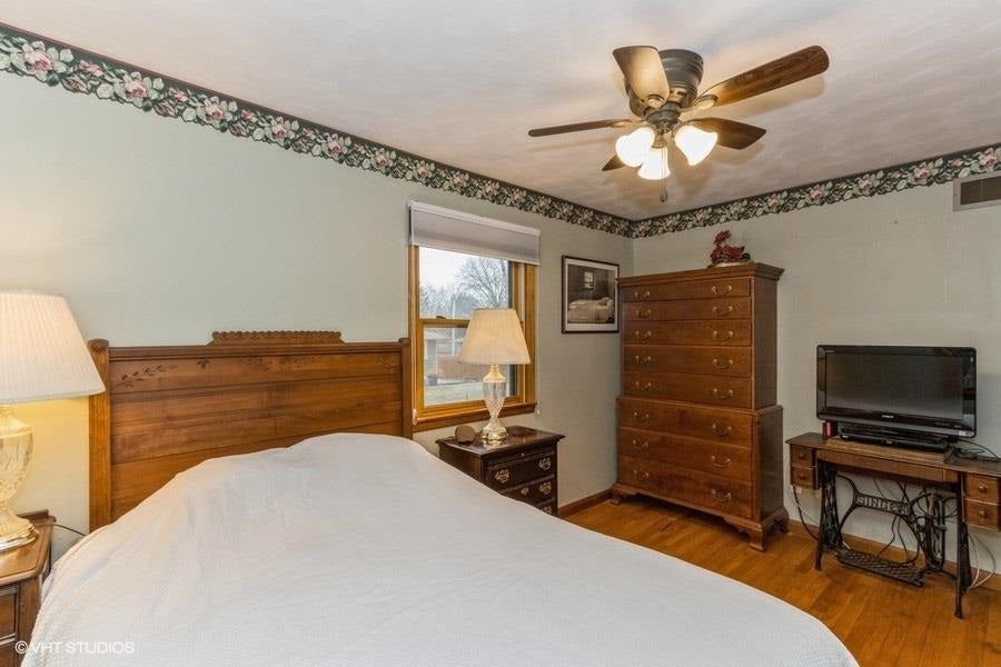 1320 Prairie Du Chien Road Iowa City, IA 52245 - Photo 14 of 26 Gallery Image 14