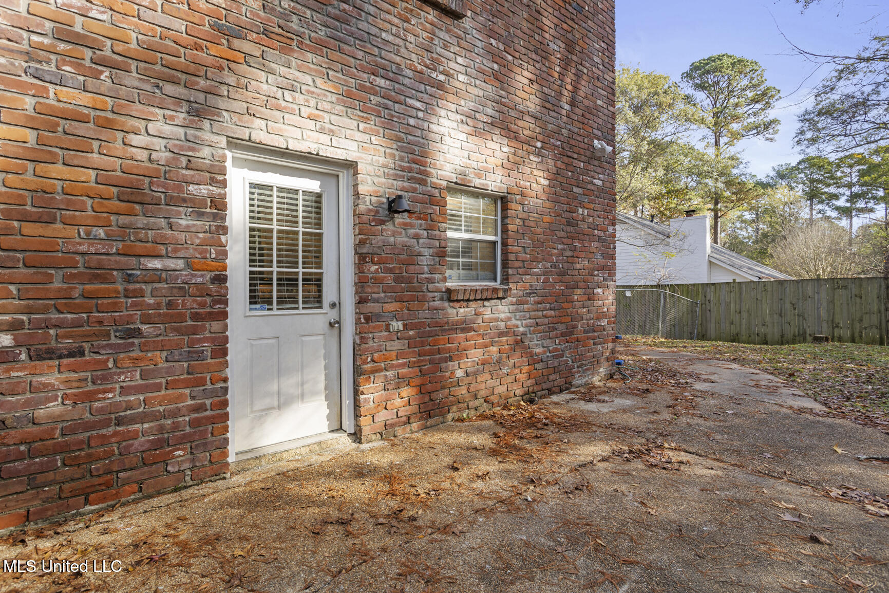 1817 Meadowbrook Road Jackson, MS 39211 - Photo 12 of 13 12